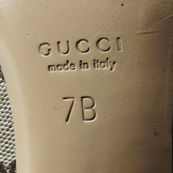 Gucci Women's 156968 Beige Monogram Pointed Toe Slip-On Pump Heels Size 7B W/COA - Picture 7 of 9
